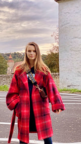 Palton cu carouri, din stofa de lana