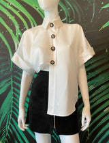 Camasa alba, asimetrica