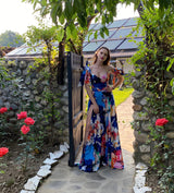 Rochie multifunctionala cu imprimeu floral si funde pe umeri