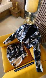 Costum cu pantaloni scurti, STONE