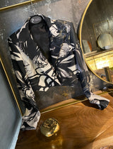 Costum cu pantaloni scurti, STONE