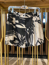 Costum cu pantaloni scurti, STONE